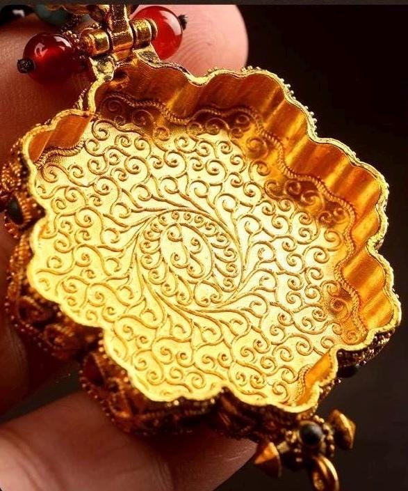 Handcrafted Tibetan Gau Prayer Box Pendant Six Syllable Lotus Eight Auspicious Symbols Handmade amulet